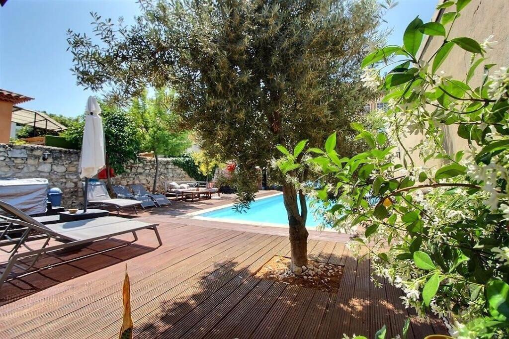 Villa 3 Appartements Entiers Avec Piscine Et Jaccuzi Et Parking Marseille Exterior photo